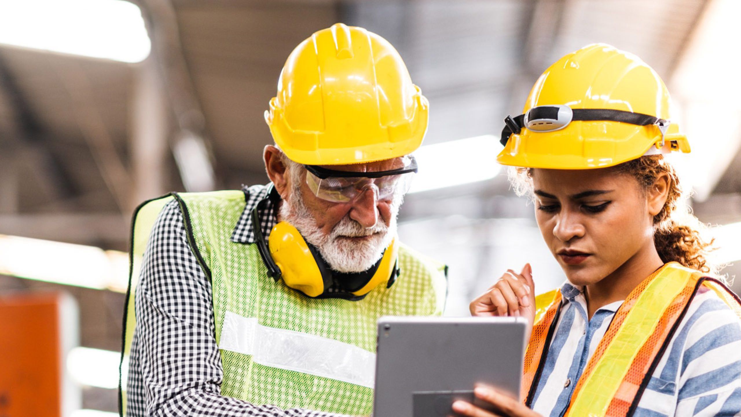 Koszt wytworzenia produktu – z czego się składa i jak go obliczyć?