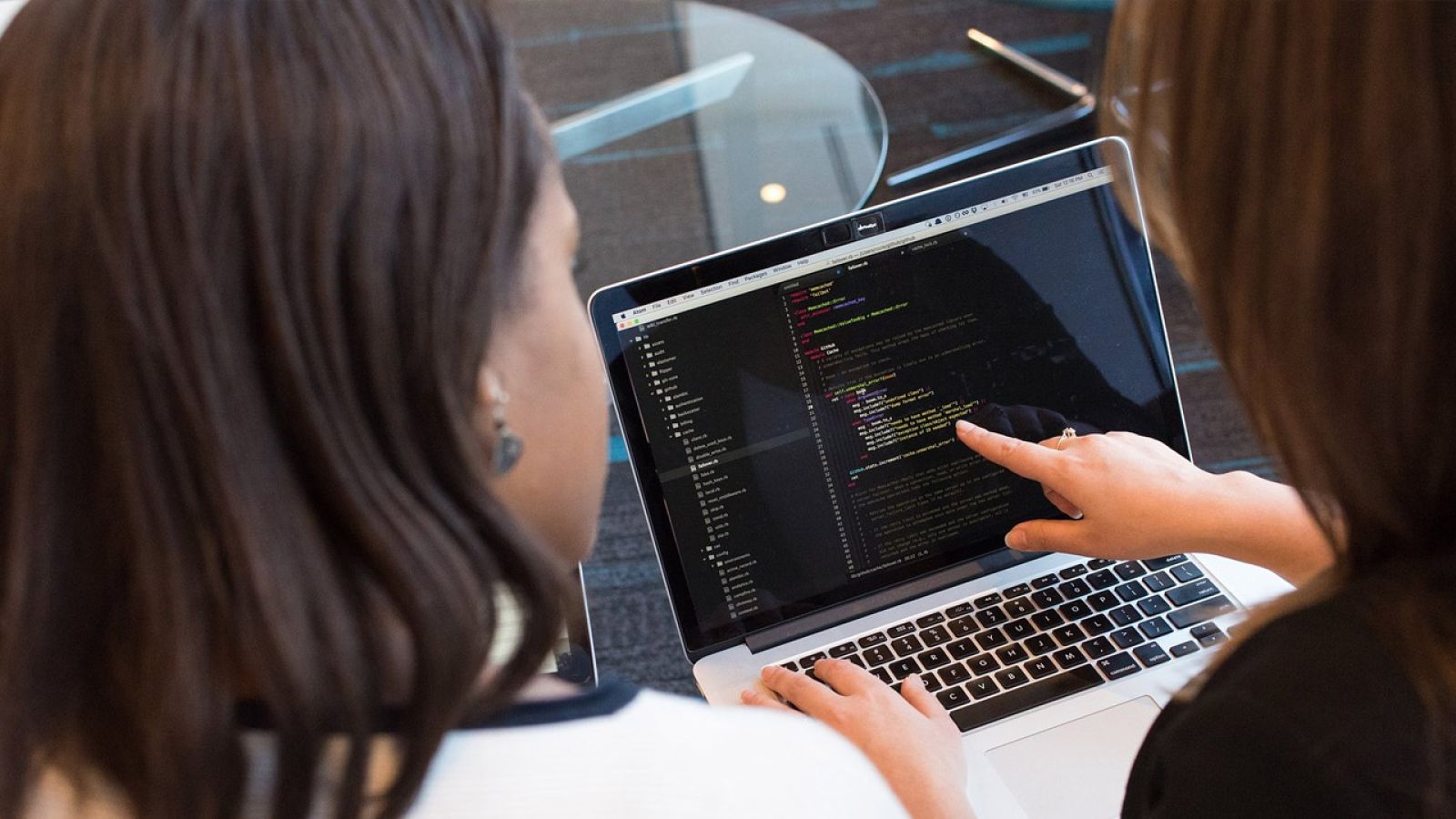 Rewolucja low-code opiera się na chmurze