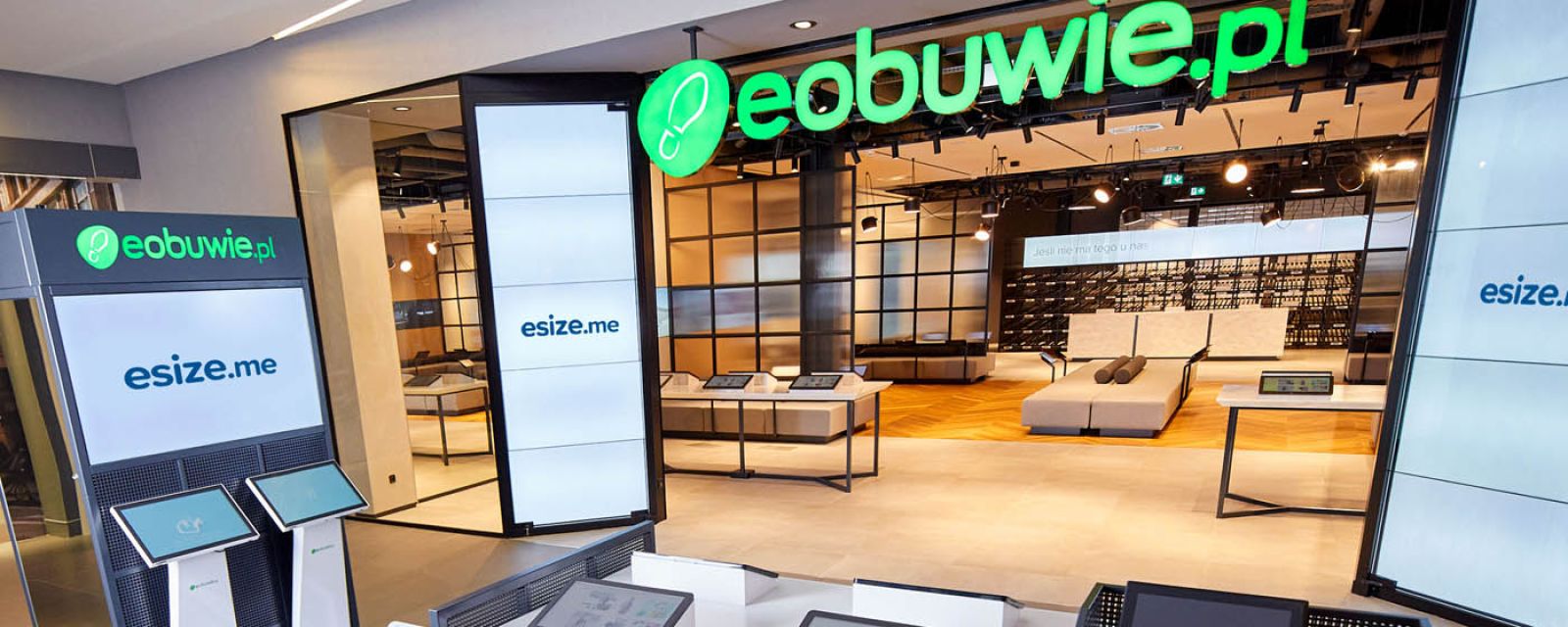 eObuwie.pl wykorzystuje system Plus Workflow