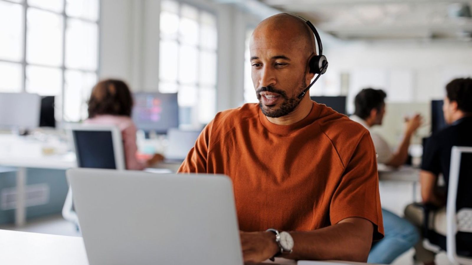 Kyndryl rozszerza zdolności swojej agentowej sztucznej inteligencji