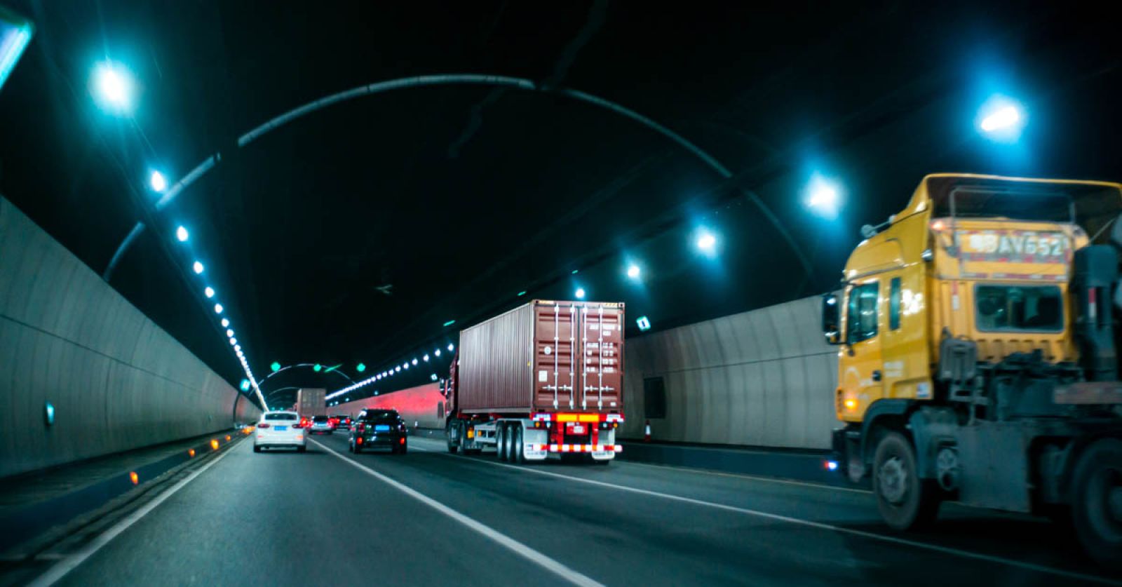 Nowoczena logistyka - co warto wiedzieć o monitorowaniu ładunków?