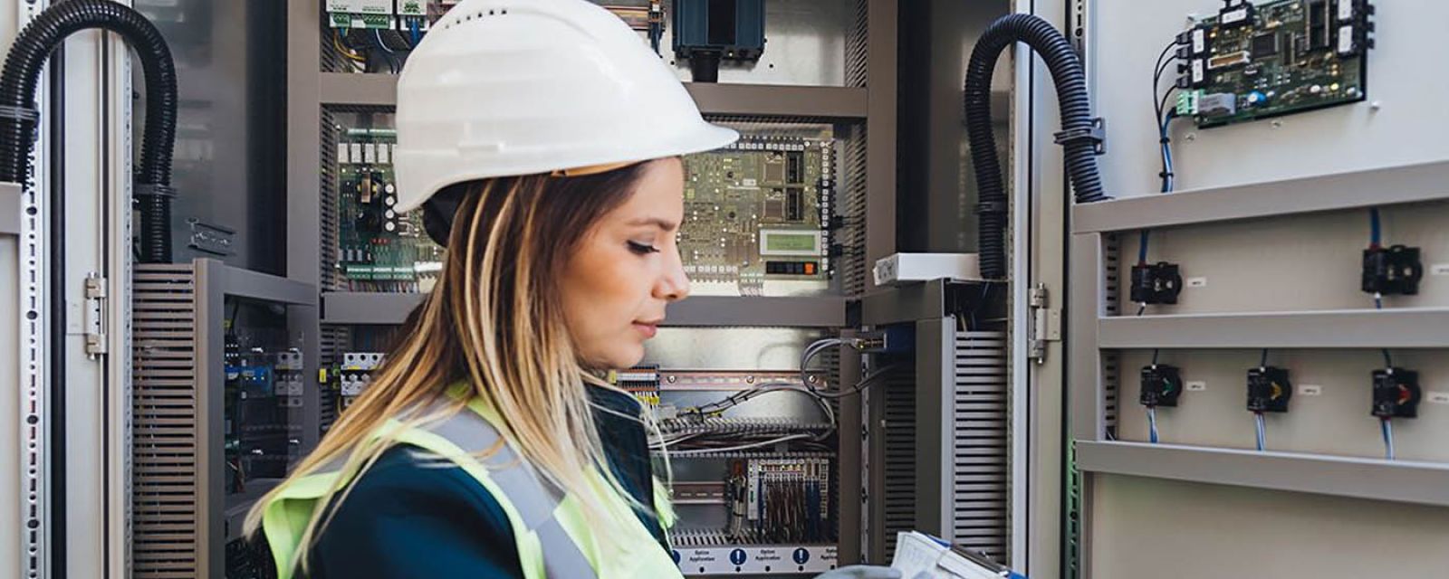 IFS przejmuje Astea International i wzmacnia pozycję na rynku systemów FSM