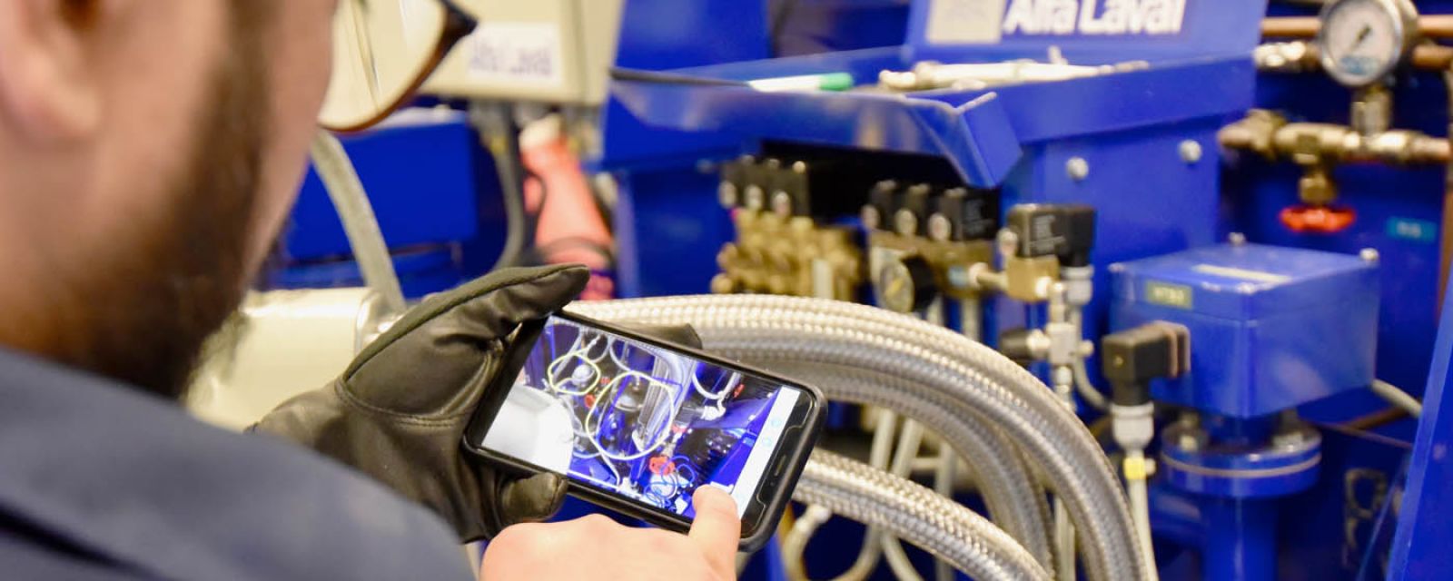 Alfa Laval zwiększa jakość serwisu w terenie dzięki rozwiązaniu IFS Remote Assistance