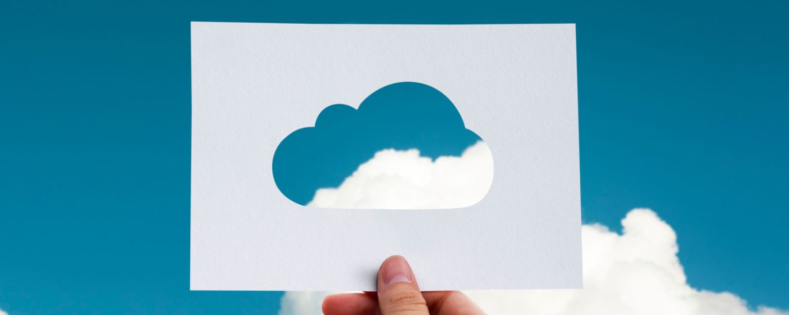 Goldman Sachs: globalni gracze zdominują rynek chmury.