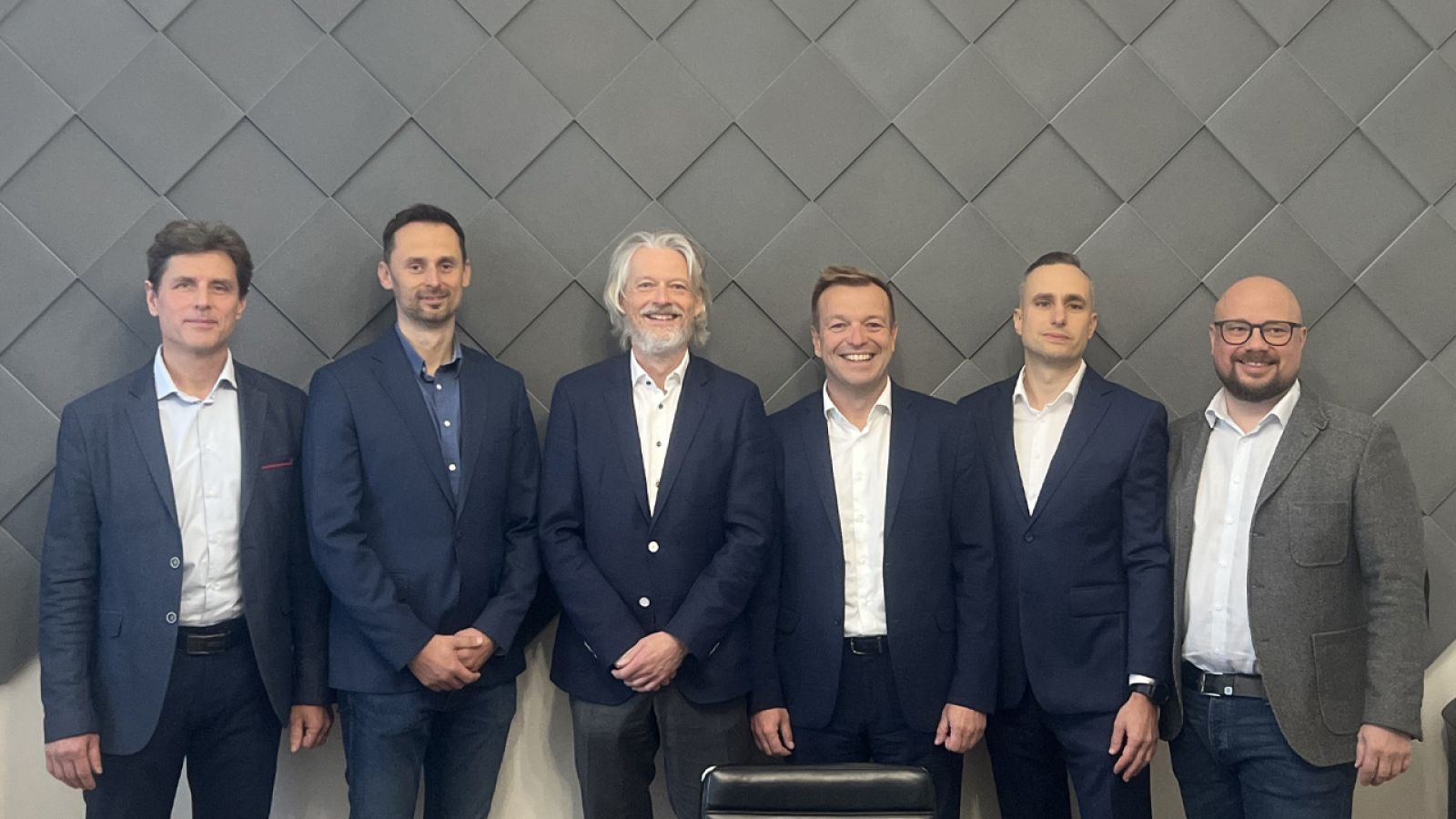 Develogic dołącza do Grupy Symfonia