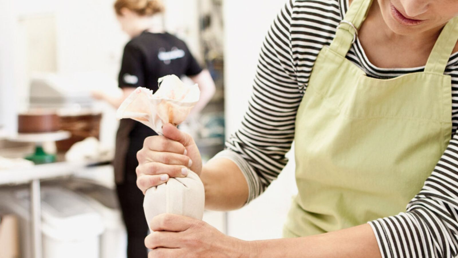 Cyfryzacja procesów zakupowych w przemyśle spożywczym – strategia LOTTE Wedel w optymalizacji łańcucha dostaw